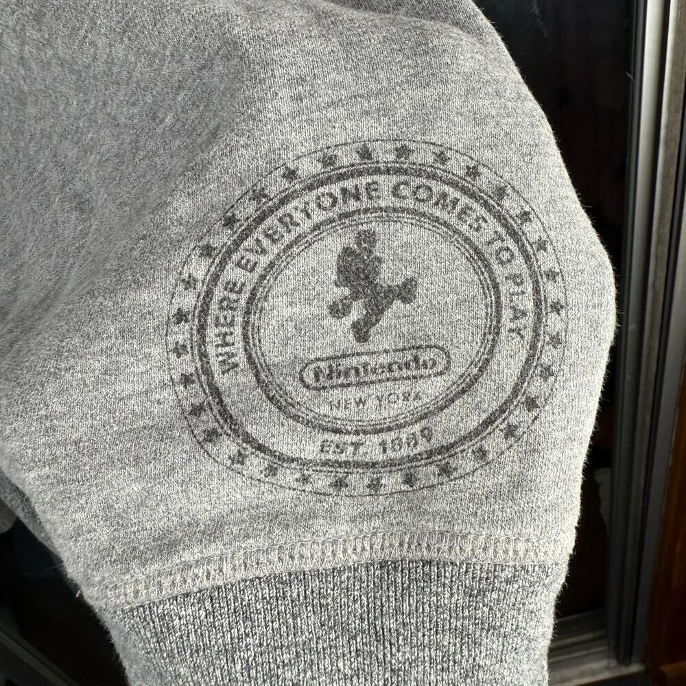 SPORTIQUE Large Nintendo NYC Kanji Grey Streetwear Crew Neck Raglan Sweatshirt - Picture 8 of 9